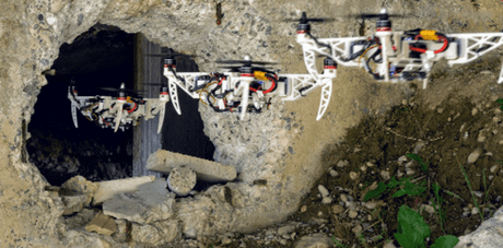 Die faltbare Drohne: Ein Morphing-Quadrotor, der sich zusammenklappen und fliegen kann