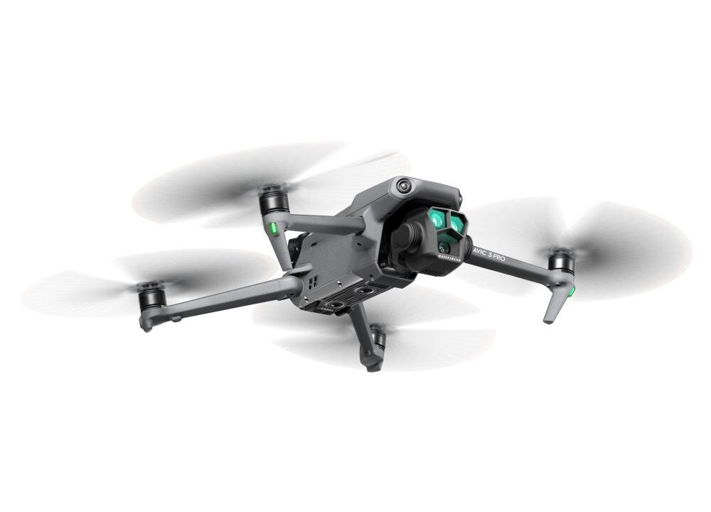 DJI Mavic 3 Pro Fly More Combo (DJI RC Pro)