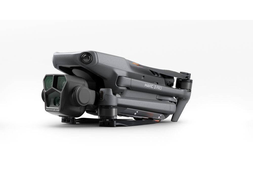 DJI Mavic 3 Pro Fly More Combo (DJI RC Pro)